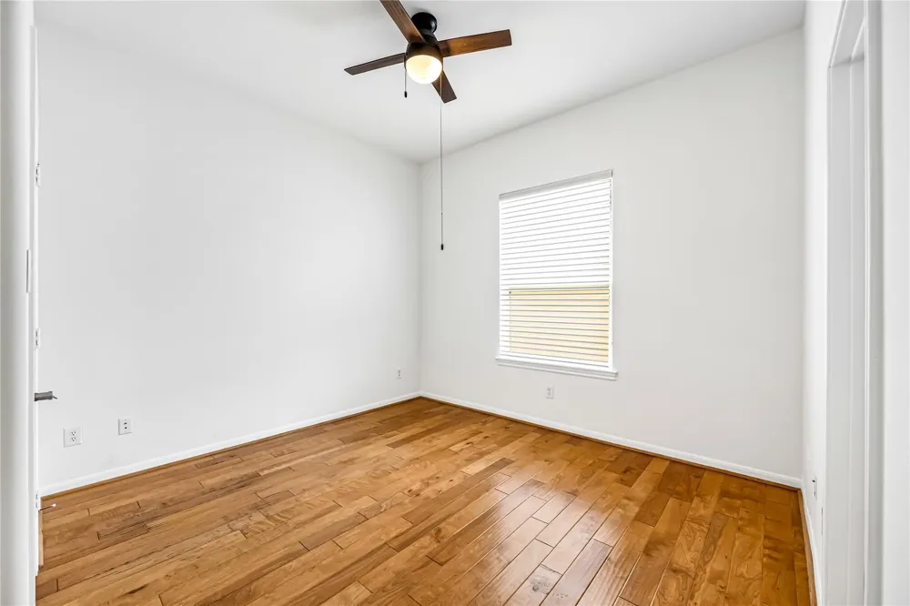 4629 Oakdale Street Bellaire, TX 77401