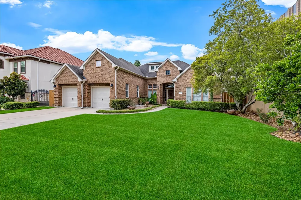 4629 Oakdale Street Bellaire, TX 77401