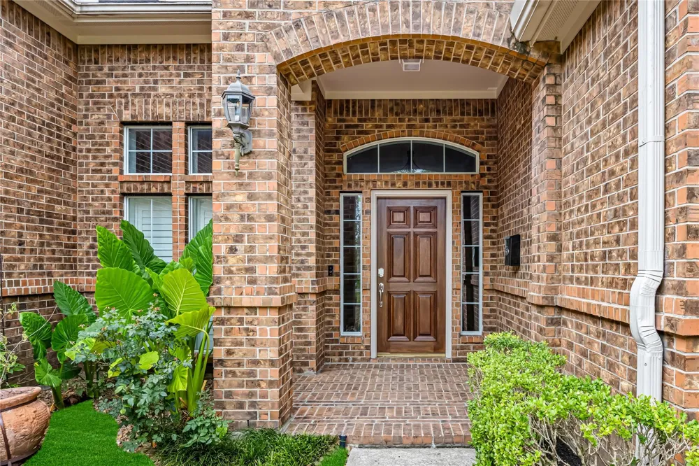 4629 Oakdale Street Bellaire, TX 77401