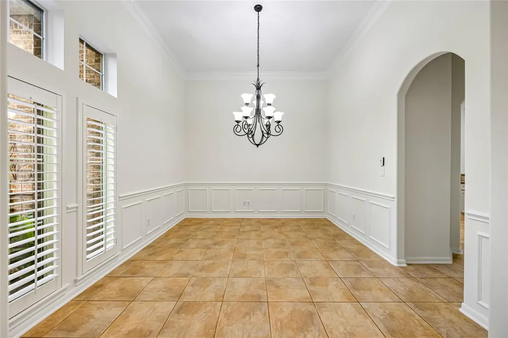 4629 Oakdale Street Bellaire, TX 77401