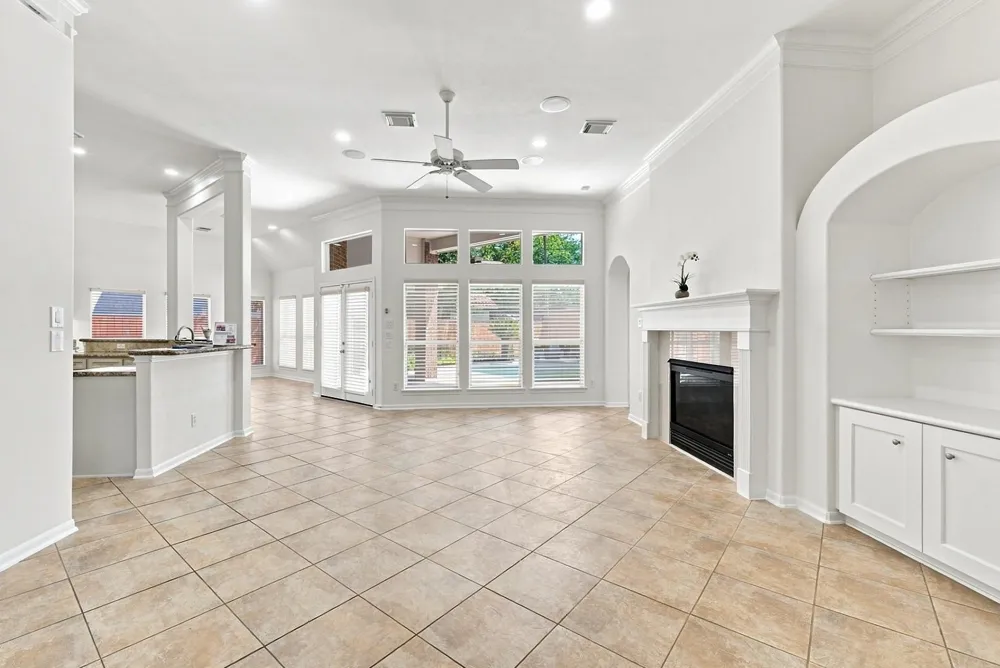 4629 Oakdale Street Bellaire, TX 77401