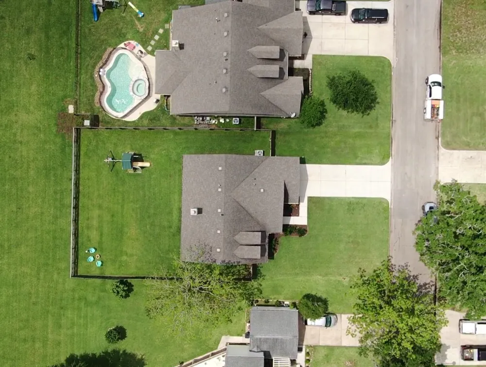 233 Twin Lakes Boulevard West Columbia, TX 77486