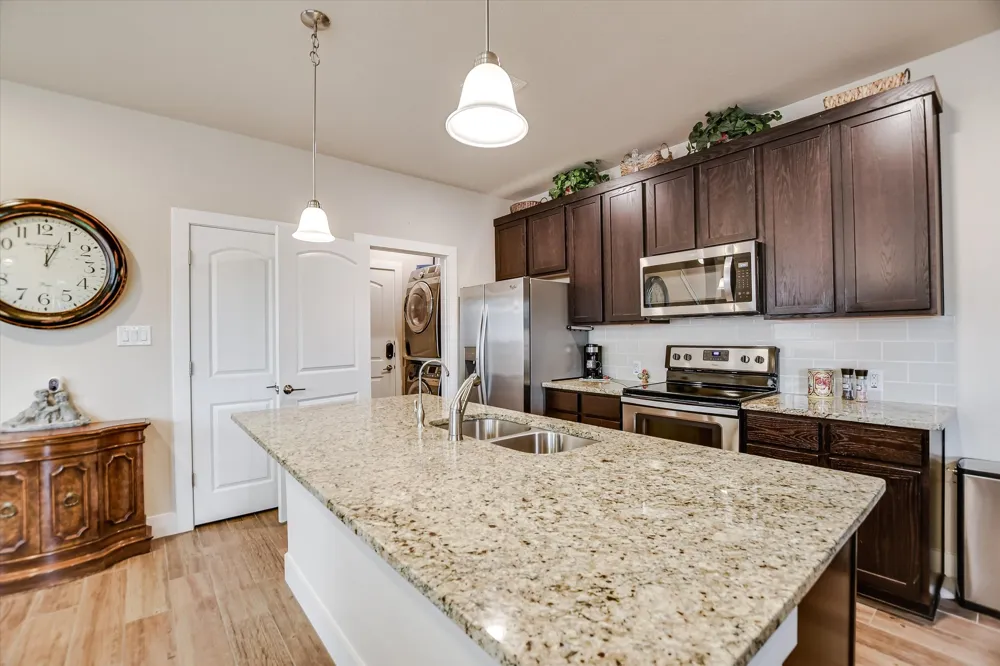 528 High Tech Drive Georgetown, TX 78626