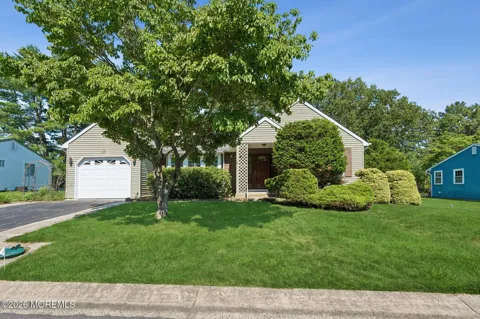 15 Amherst Road #64