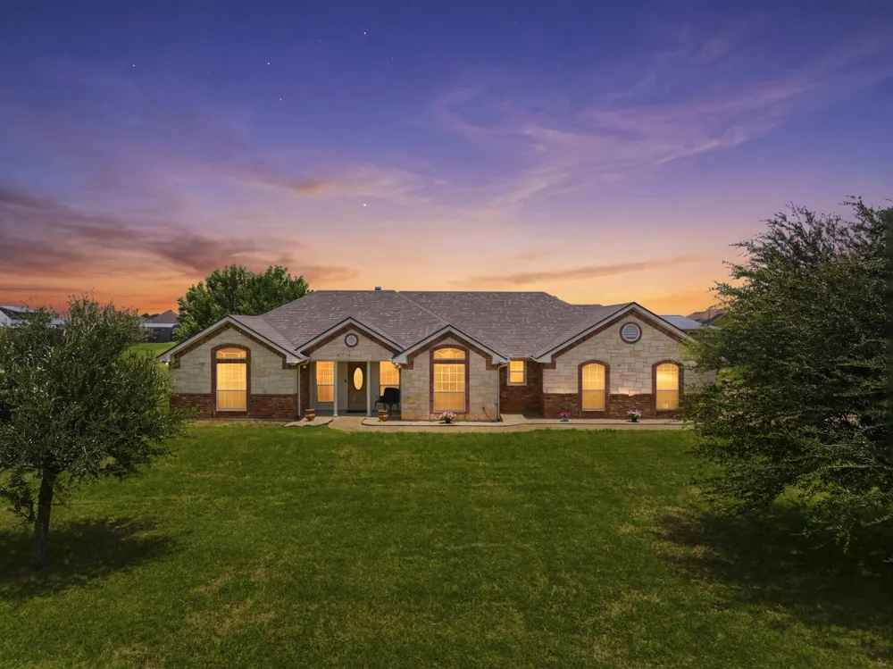205 Hatter Drive Moody, TX 76557