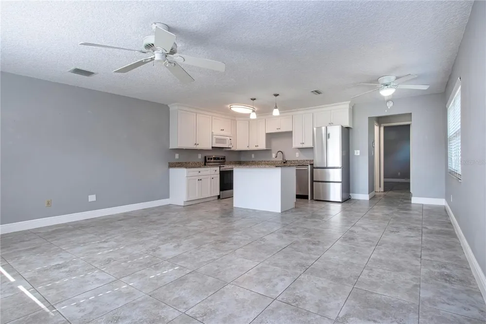301 ANDOVER PLACE S #170 Sun City Center, FL 33573