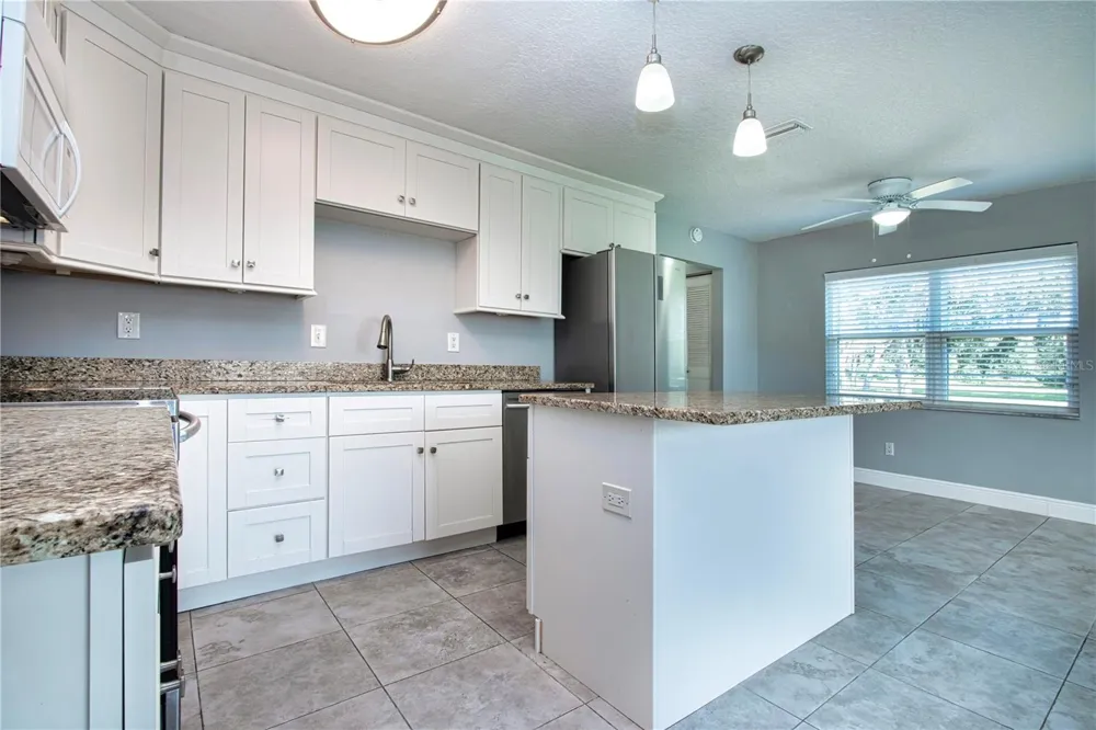 301 ANDOVER PLACE S #170 Sun City Center, FL 33573