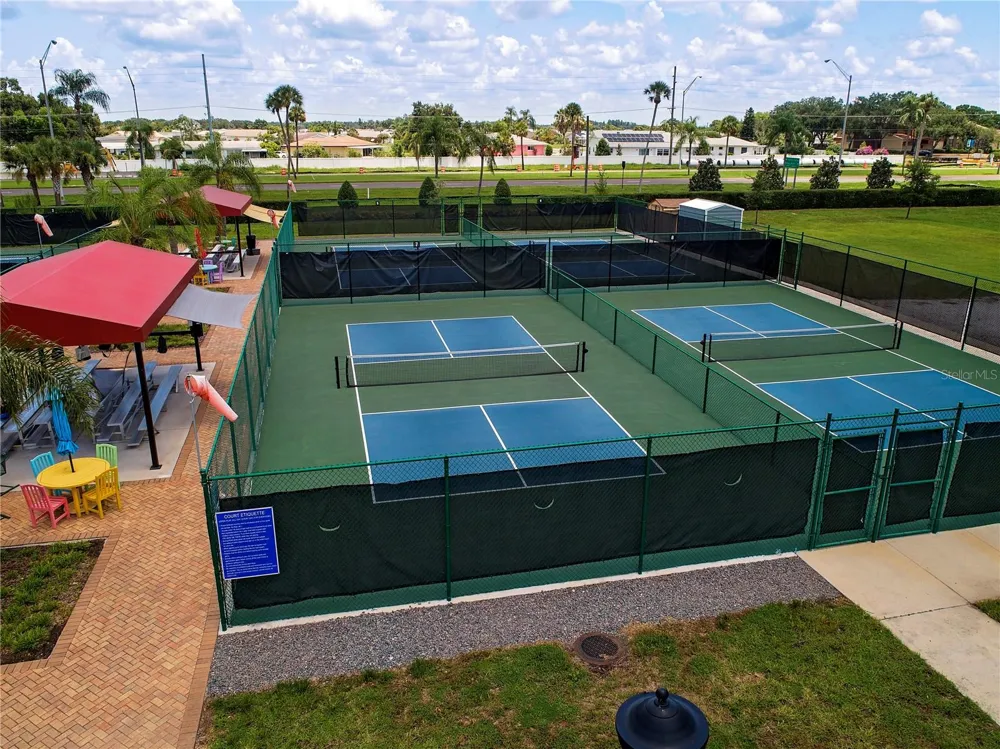 301 ANDOVER PLACE S #170 Sun City Center, FL 33573