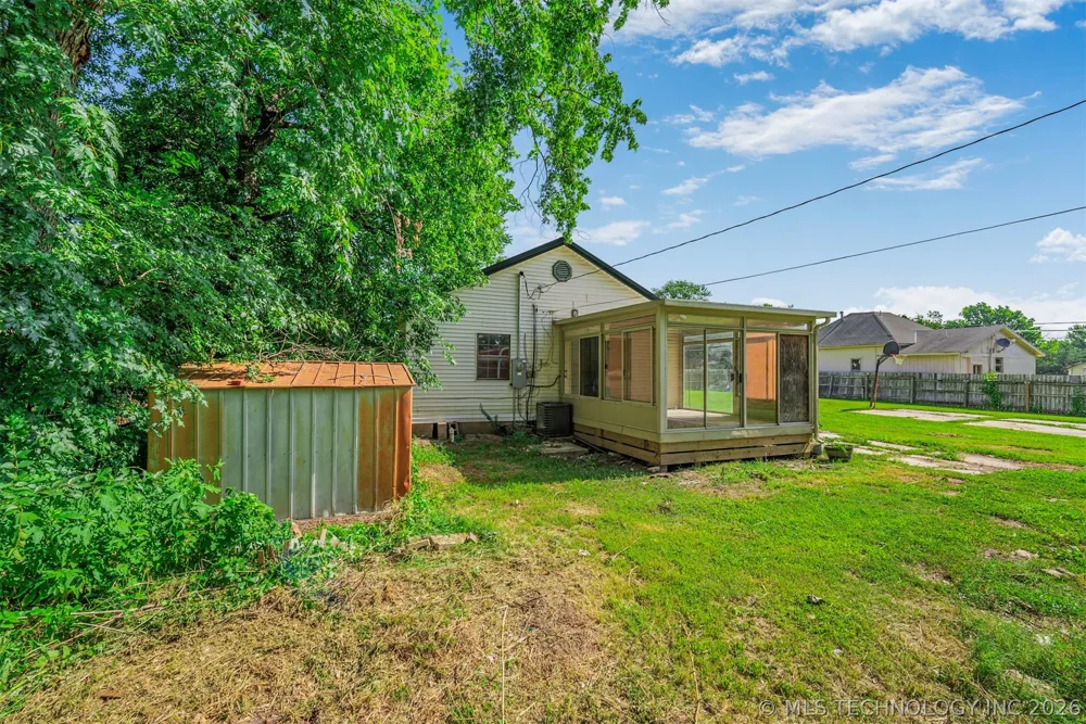 610 E 5th Dewey, OK 74029