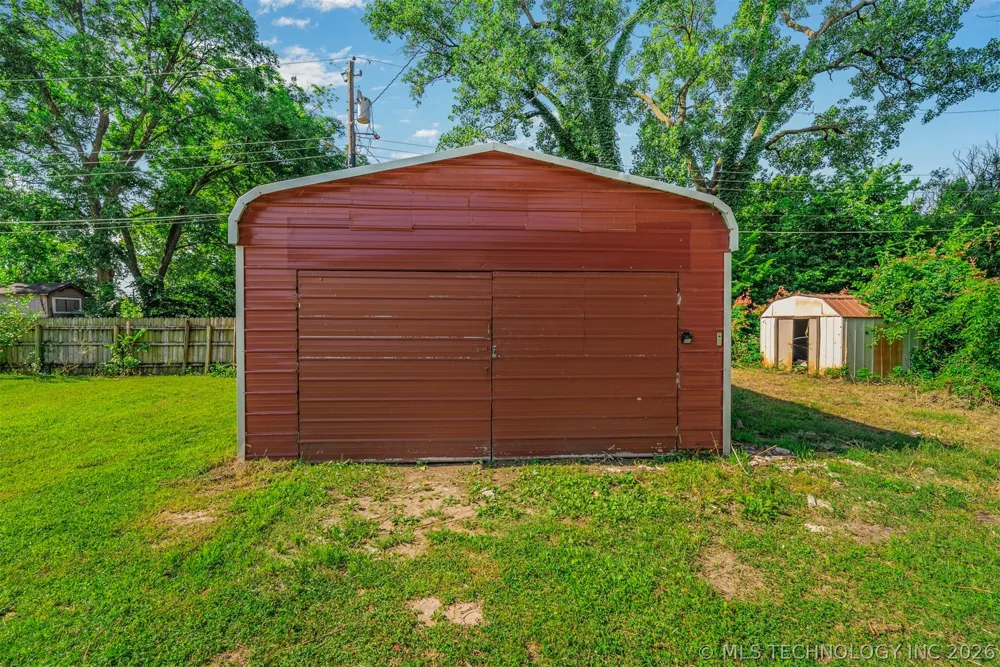 610 E 5th Dewey, OK 74029