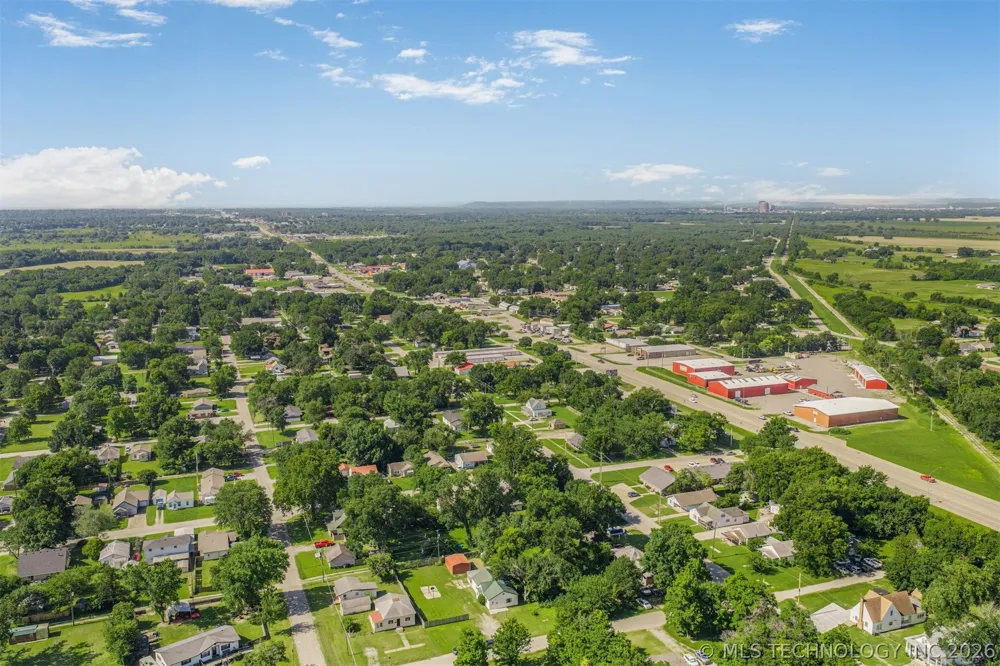 610 E 5th Dewey, OK 74029
