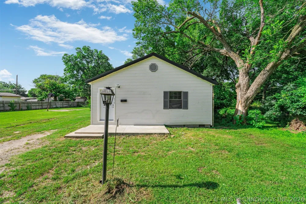 610 E 5th Dewey, OK 74029