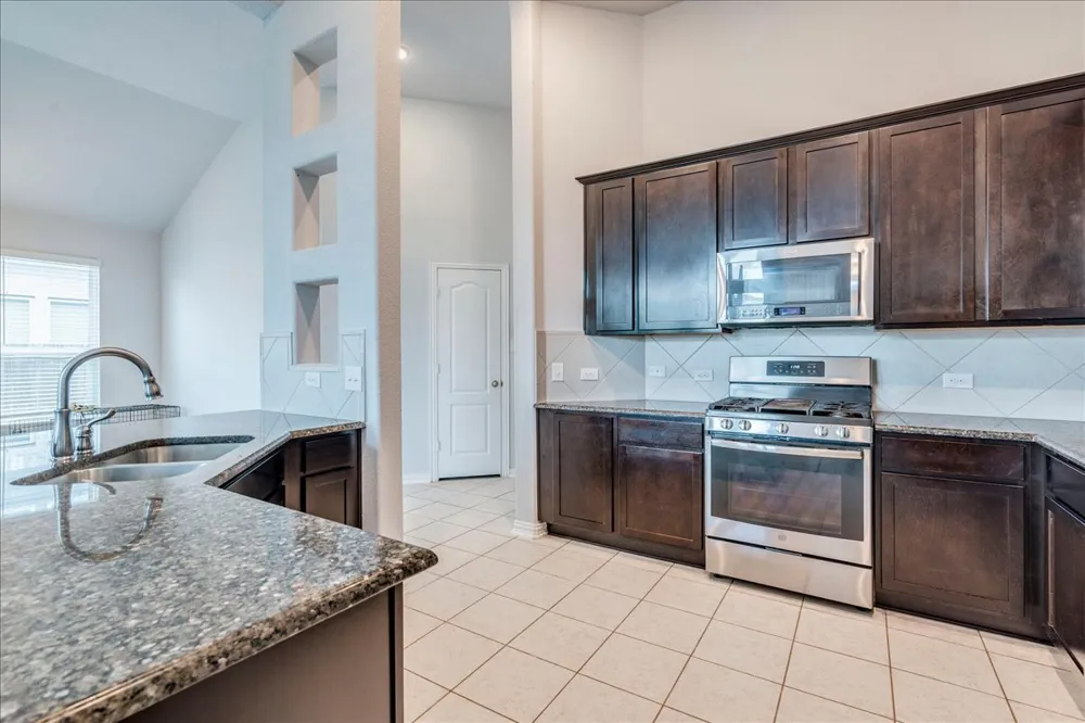 3113 Brand Iron Drive San Marcos, TX 78666