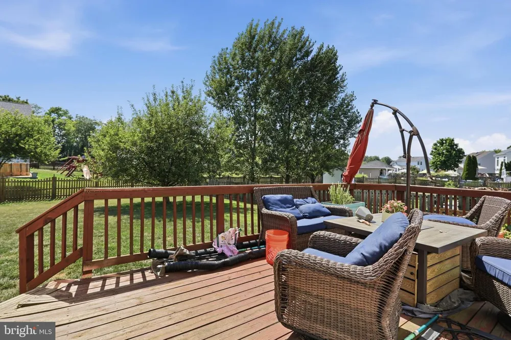 183 PEBBLE BEACH Charles Town, WV 25414