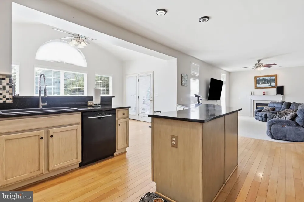 183 PEBBLE BEACH Charles Town, WV 25414