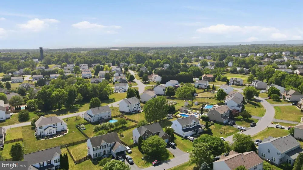 183 PEBBLE BEACH Charles Town, WV 25414