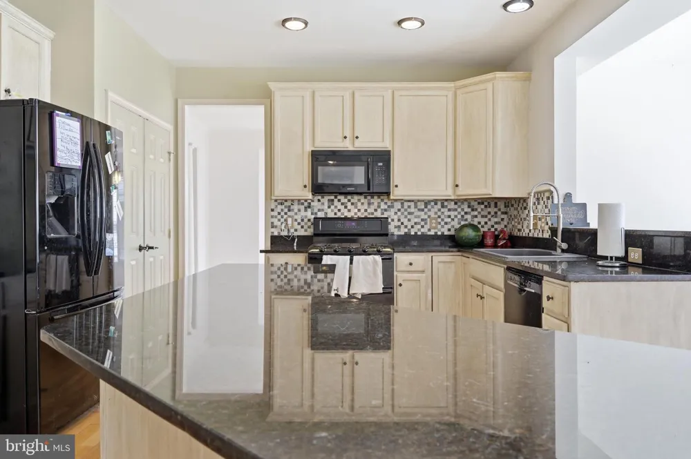 183 PEBBLE BEACH Charles Town, WV 25414