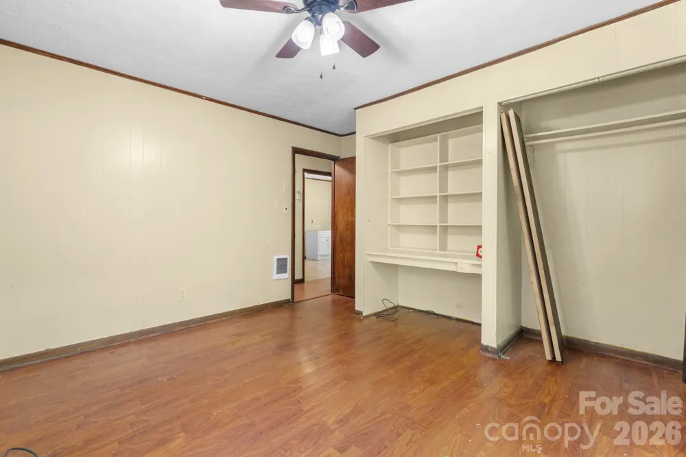 828 Manchester Street SW Lenoir, NC 28645