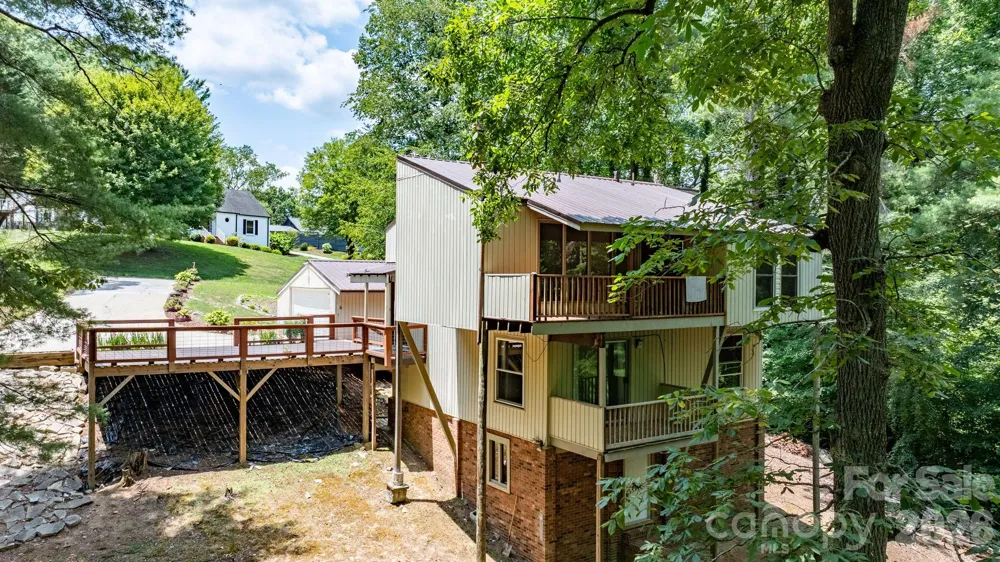 828 Manchester Street SW Lenoir, NC 28645