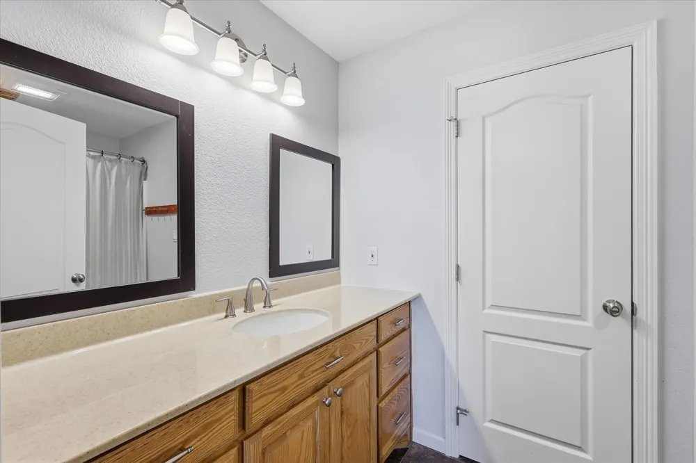 399 Brindley Road Maypearl, TX 76064