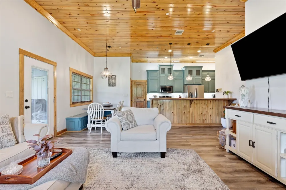 399 Brindley Road Maypearl, TX 76064