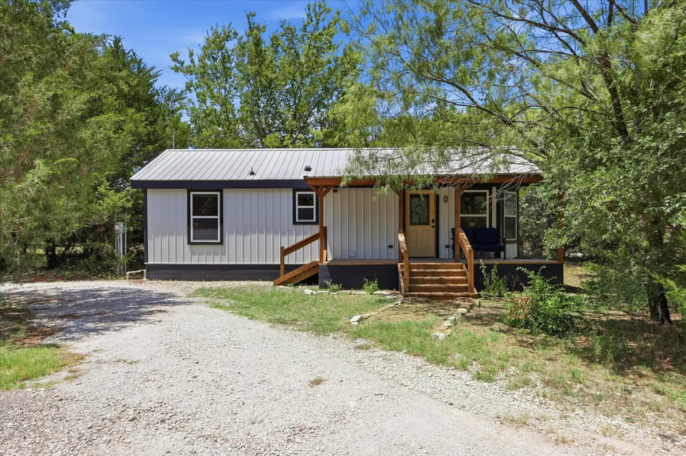 399 Brindley Road Maypearl, TX 76064