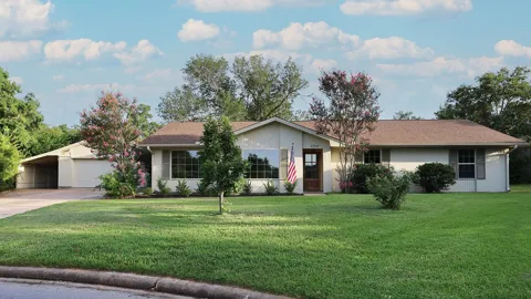 2500 Briarwood Circle