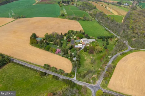 394 STREET ROAD