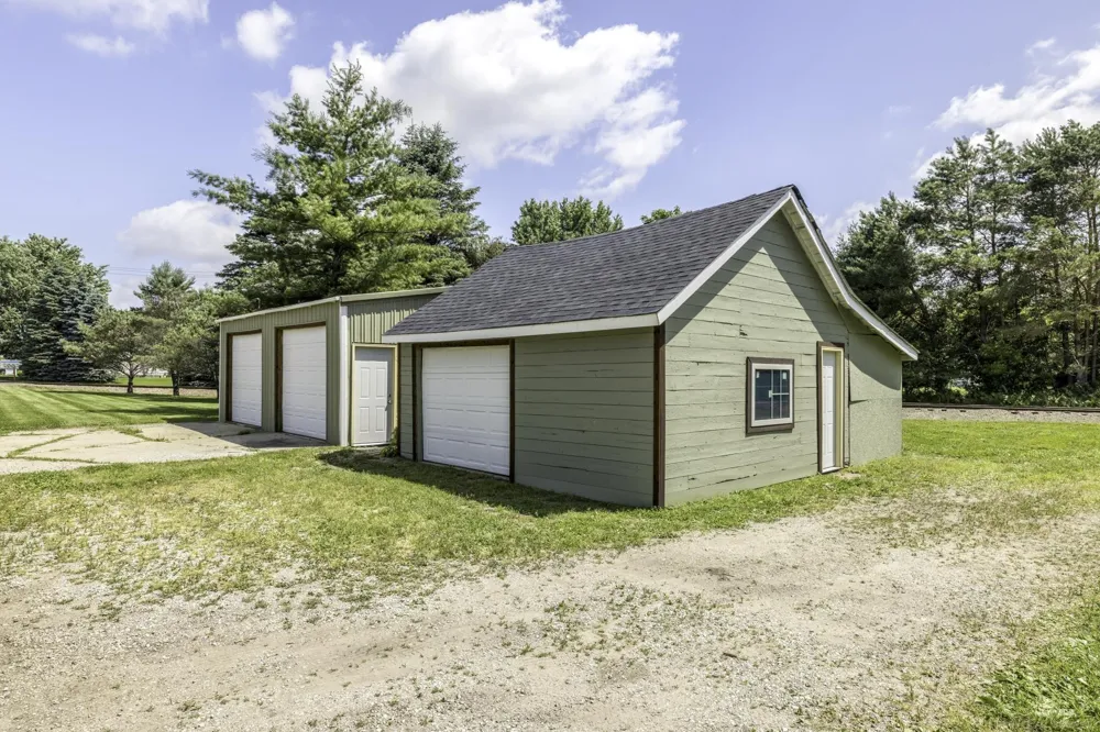 2649 Sherman Road Applegate Village, MI 48401