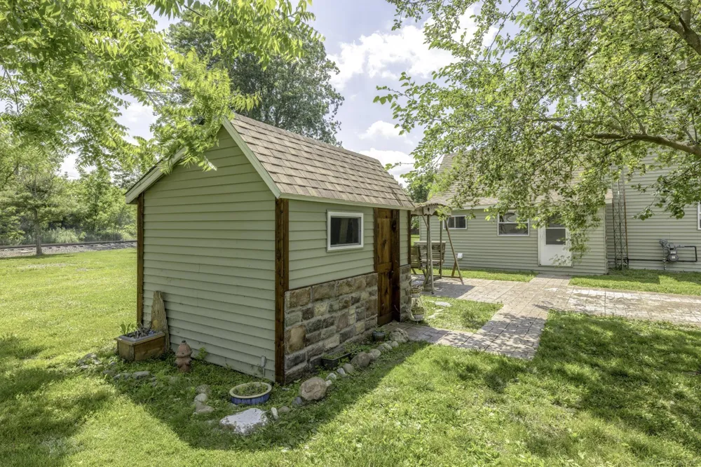 2649 Sherman Road Applegate Village, MI 48401