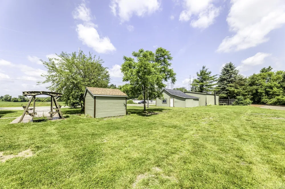2649 Sherman Road Applegate Village, MI 48401