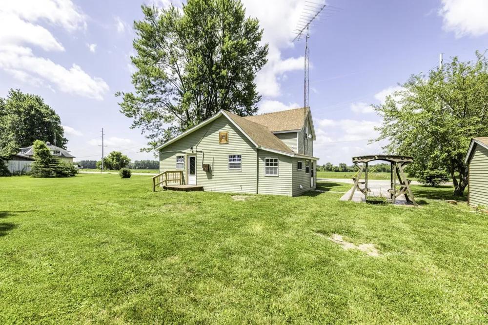2649 Sherman Road Applegate Village, MI 48401