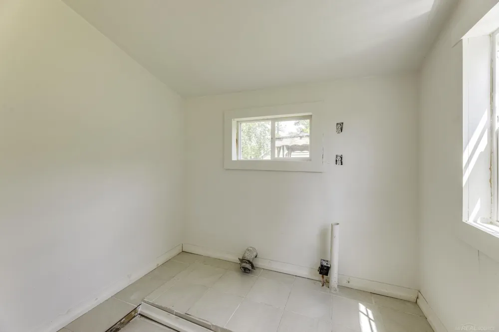 2649 Sherman Road Applegate Village, MI 48401