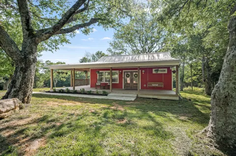 10257 Barlow Ln