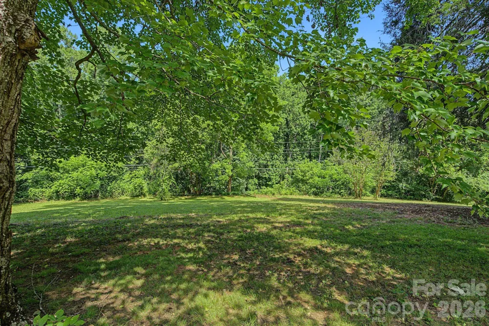 379 Chunns Cove Road Asheville, NC 28805