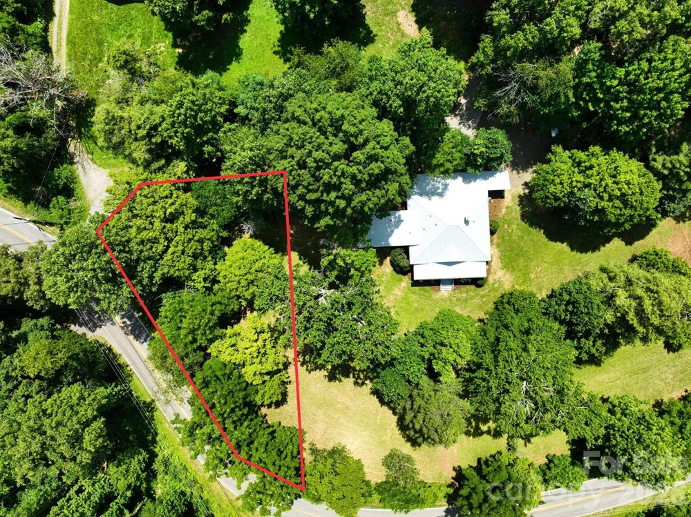 379 Chunns Cove Road Asheville, NC 28805