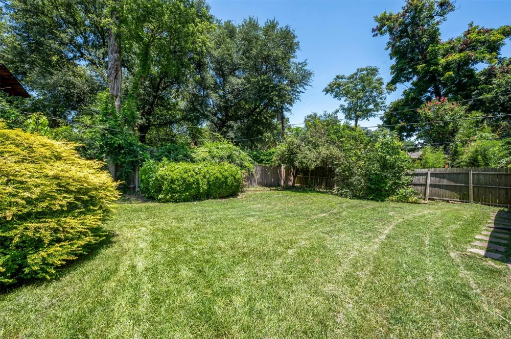 5720 Tremont Street Dallas, TX 75214