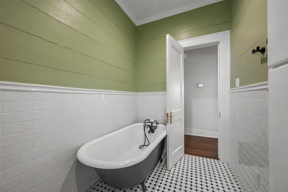 5720 Tremont Street Dallas, TX 75214