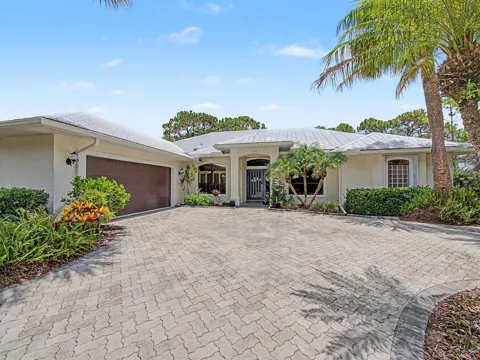 8780 SW Fishermans Wharf Drive