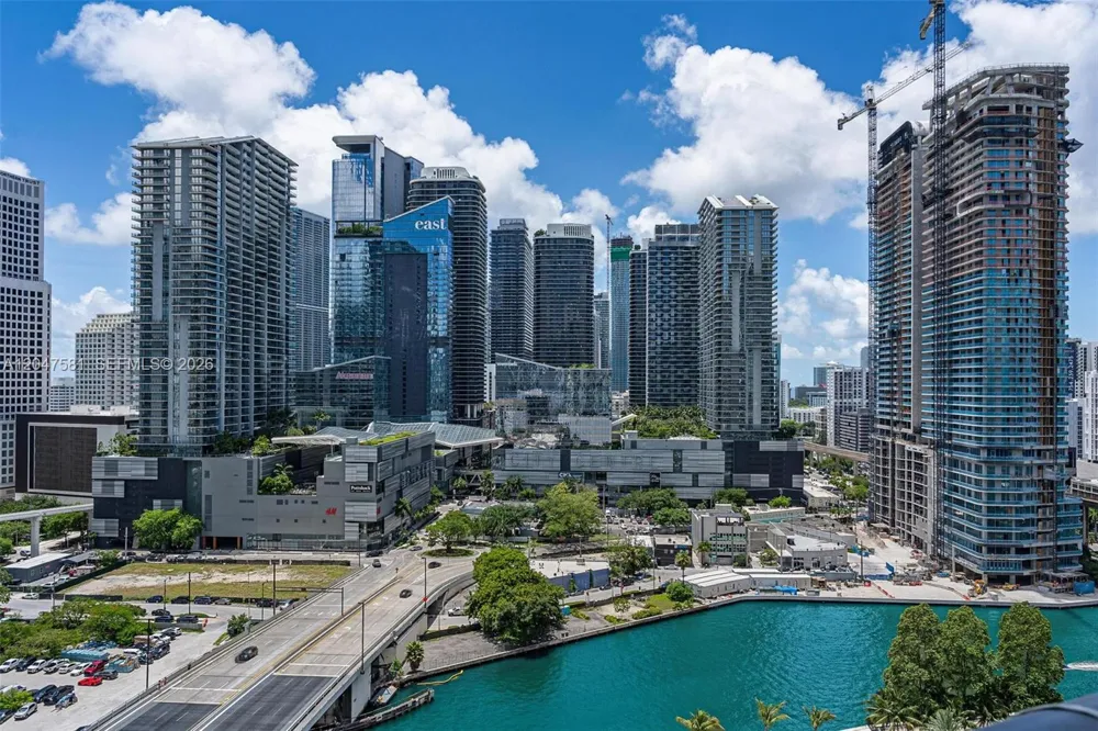 350 S Miami Ave #2108 Miami, FL 33130