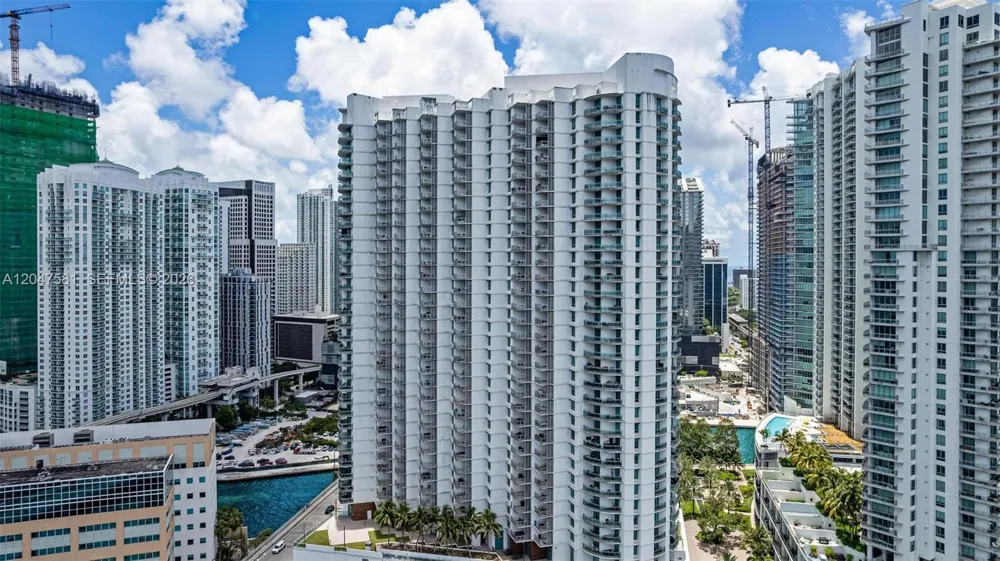 350 S Miami Ave #2108 Miami, FL 33130