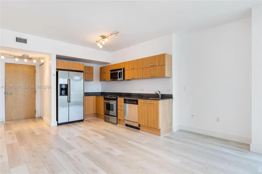 350 S Miami Ave #2108 Miami, FL 33130