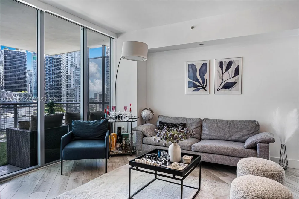 350 S Miami Ave #2108 Miami, FL 33130