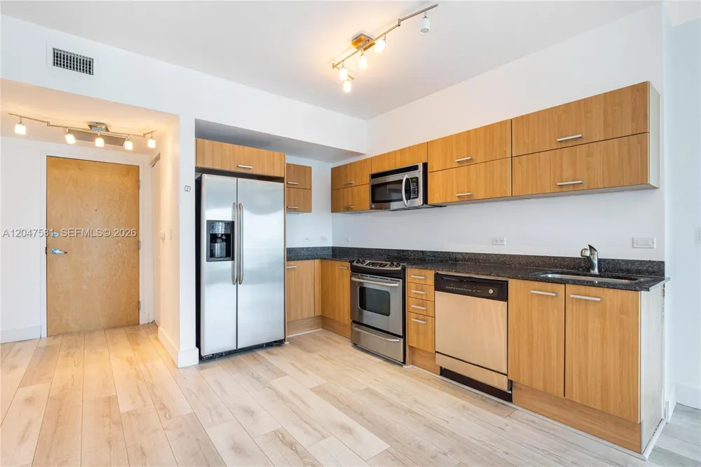 350 S Miami Ave #2108 Miami, FL 33130