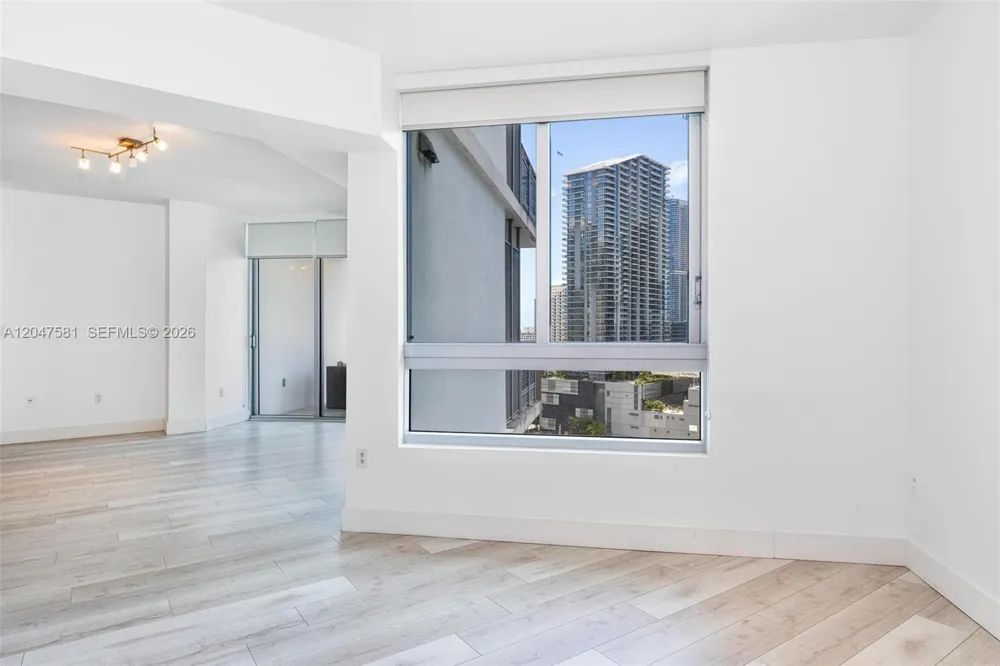350 S Miami Ave #2108 Miami, FL 33130