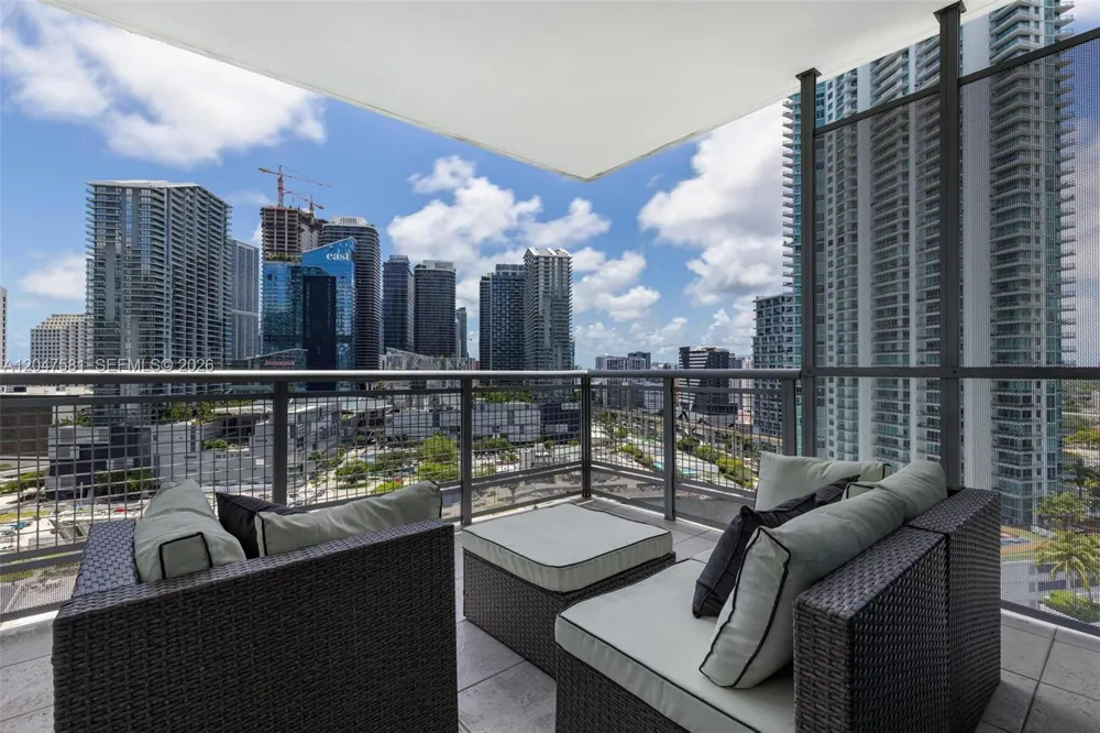 350 S Miami Ave #2108 Miami, FL 33130