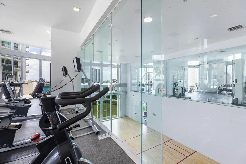 350 S Miami Ave #2108 Miami, FL 33130