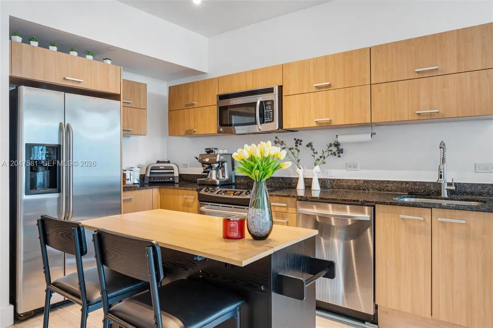 350 S Miami Ave #2108 Miami, FL 33130