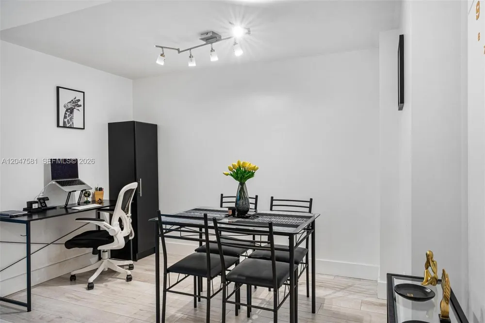 350 S Miami Ave #2108 Miami, FL 33130