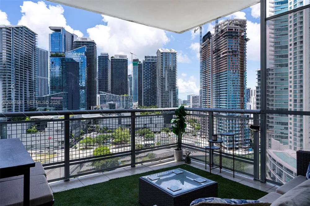 350 S Miami Ave #2108 Miami, FL 33130